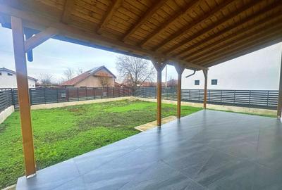 Casă individuală cu 5 camere cu Teren 500 Mp în Căpățânești - 1