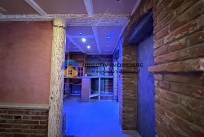 Apartament de vanzare 3 camere - Zona 1 Mai / 2 bai - 18