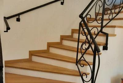 Casă cu 6 camere cu Teren 230 Mp în Titulescu - 10