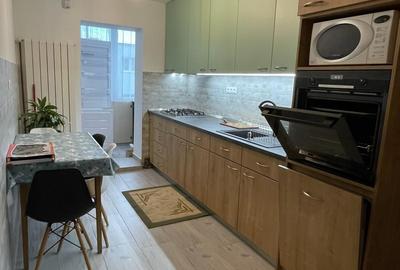 Apartament cu 2 camere decomandat în Gruia