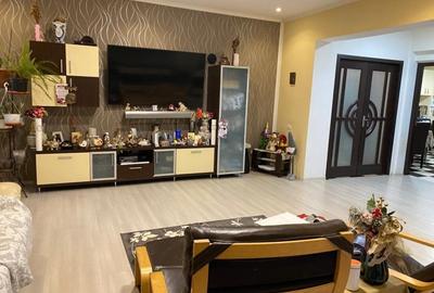 Casa, 3 dormitoare, birou, locuinta sau sediu, strada Cristalului, Bragadiru