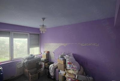 Apartament cu 3 camere semidecomandat în Central - 1
