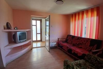 Casă individuală cu 4 camere cu Canalizare în Băicoi - 3