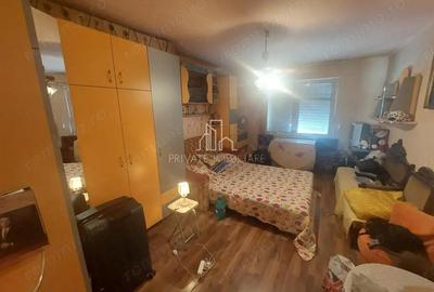 Apartament cu 3 camere decomandat în Tudor
