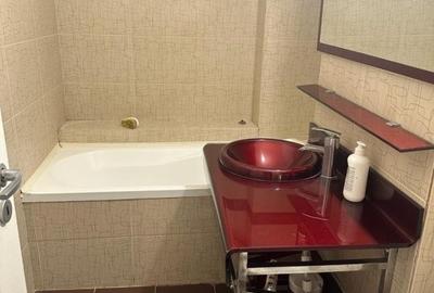 Apartament cu 3 camere decomandat în Decebal - 11