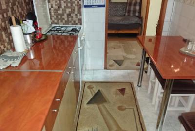Apartament cu 2 camere decomandat în Piața Centrală - 9