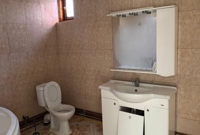 Casă cu 7 camere cu Teren 490 Mp în Central - 3