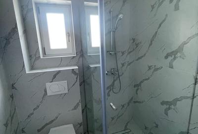 Duplex cu 4 camere cu Canalizare în Central - 3