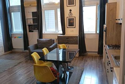 Garsonieră decomandată în Central - 3