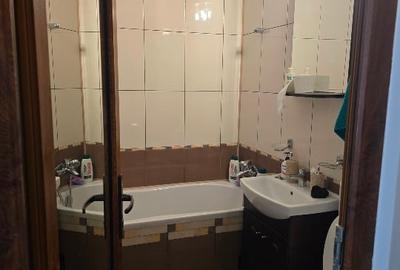 Tomis 3,apartament două camere etaj 1/4, - 2