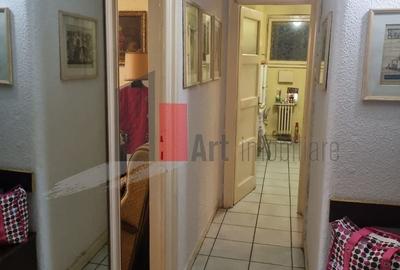 Apartament cu 3 camere semidecomandat în P-ța Romană - 7