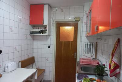 Apartament cu 3 camere decomandat în Bucur Obor - 5