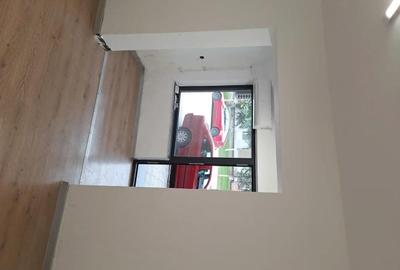 Spațiu comercial, de 20 mp, în Central - 3