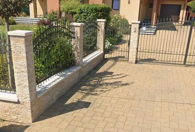 Casă cu 5 camere cu Teren 2200 Mp în Central