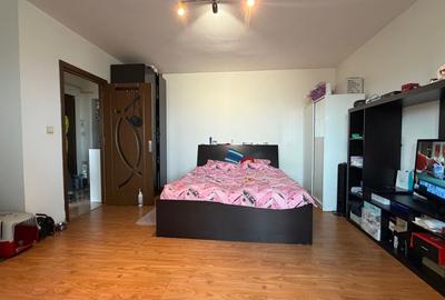 Garsonieră decomandată, mobilată în Drumul Taberei