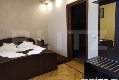 Pensiune de 503 mp, teren 690 mp, in zona Cetate - 2