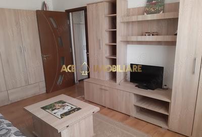Apartament cu 2 camere semidecomandat, mobilat în Titan