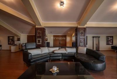 Casă cu 13 camere cu Teren 2400 Mp în Roșu - 2