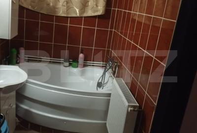 Casă individuală cu 6 camere cu Teren 210 Mp în Central - 10