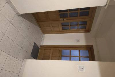 Apartament cu 3 camere decomandat în Central - 4