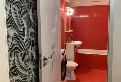 Proprietar inchiriez apartament 2 camere - 4