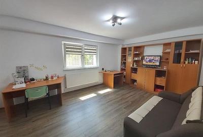 Apartament cu 2 camere decomandat, mobilat în Mărăști