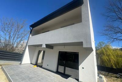 Casă cu 4 camere în Central - 8