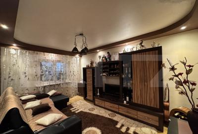 Apartament cu 4 camere decomandat, mobilat în 9 Mai - 8