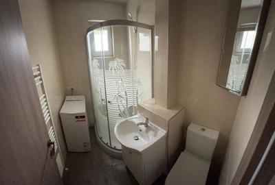 Dau in chirie apartament cu 2 camere Dambu pietros - 3