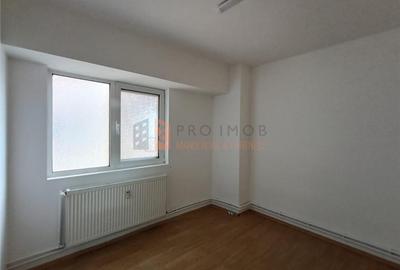 Apartament 3 camere cf1 decomandat zona Centru - 3