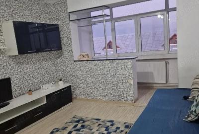 Apartament cu 3 camere semidecomandat în Central - 2