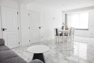 Apartament cu 3 camere în Central - 1