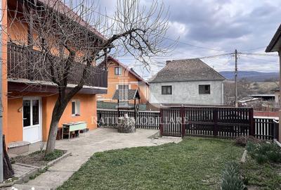 Casă cu 3 camere cu Teren 1500 Mp în Cața - 14