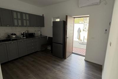 Casă cu 3 camere în Central