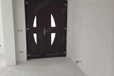 Casă cu 5 camere în Berislăvești - 12