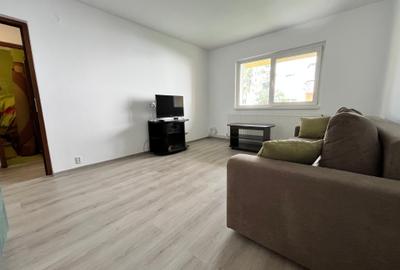 Inchiriere apartament 3 camere, Centrul Civic, zona CEC.