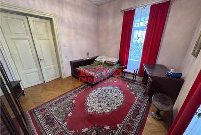 Casă cu 7 camere cu Teren 938 Mp în Orașul de Jos - 11