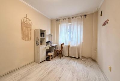 APARTAMENT 4 CAMERE DE VANZARE - 200 M METROU APARATORII PATRIEI - 12