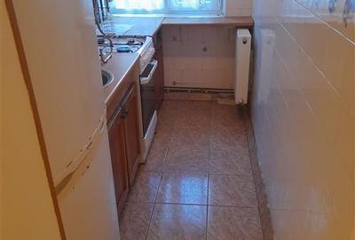 Apartament cu 3 camere semidecomandat în Dacia - 11