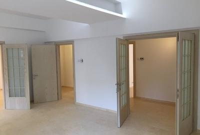 Apartament cu 5 camere decomandat, mobilat în Dorobanți - 11