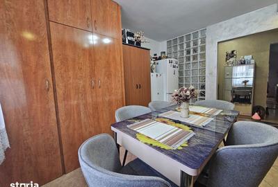Apartament cu 3 camere decomandat în Piața Centrală - 16