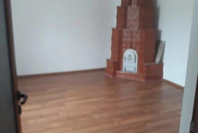 Vand Casa 4 camere - 2