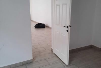 Spațiu comercial, de 100 mp, în Central - 7