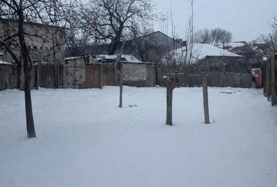 Casă cu Teren 800 Mp în Central - 1