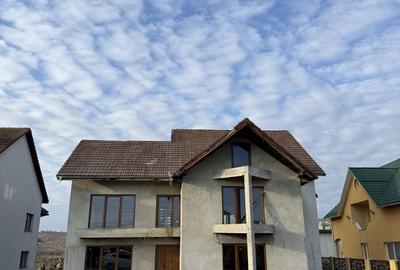 Casă cu 4 camere în Livezile - 7