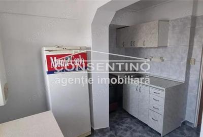 Se vinde gars. conf 1 , decomandata , liber , etj 3 , Centru -Cuza Voda , bloc 1985 Se vinde gars. conf 1 , decomandata , liber , etj 3 , Centru -Cuza Voda , bloc 1985 - 4