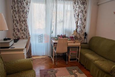 Apartament 3 camere cf 1 semidecomandat in zona Crang - 2