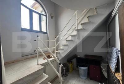 Casă cu 6 camere cu Teren 719 Mp în 14 Mai - 8
