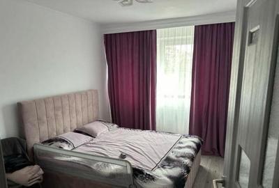 Apartament cu 3 camere decomandat, mobilat în Abator
