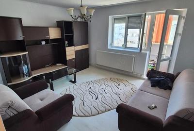Apartament cu 2 camere decomandat în Micro 19 - 8